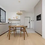 Stylish Grzybowska By Renters * Varšava