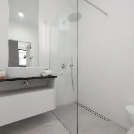 Апартаменты Stylish Grzybowska By Renters