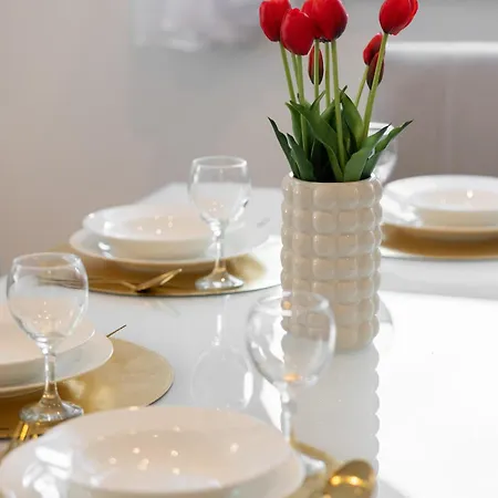 Stylish Grzybowska By Renters Apartment Warsaw