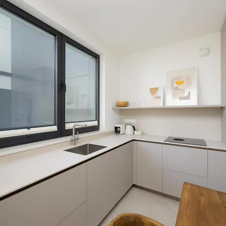 Apartment Stylish Grzybowska By Renters