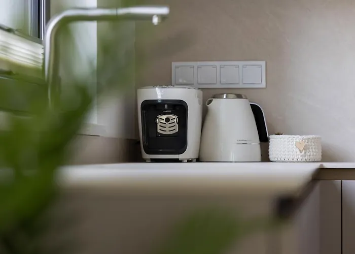 Stylish Grzybowska By Renters Apartman Varsó