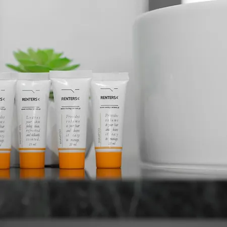 Stylish Grzybowska By Renters Varşova