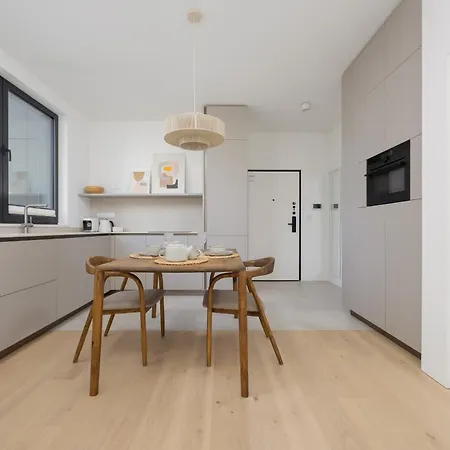 Stylish Grzybowska By Renters * Varşova